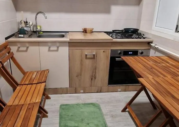 3 Cam Grand Arena * Bucureşti